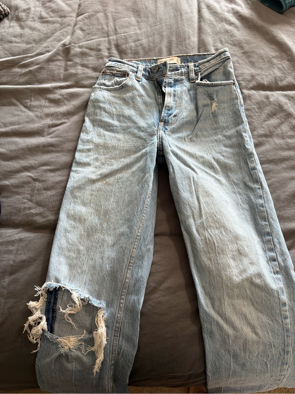 Abercrombie & Fitch Light Blue High-Rise '90s Straight Jeans